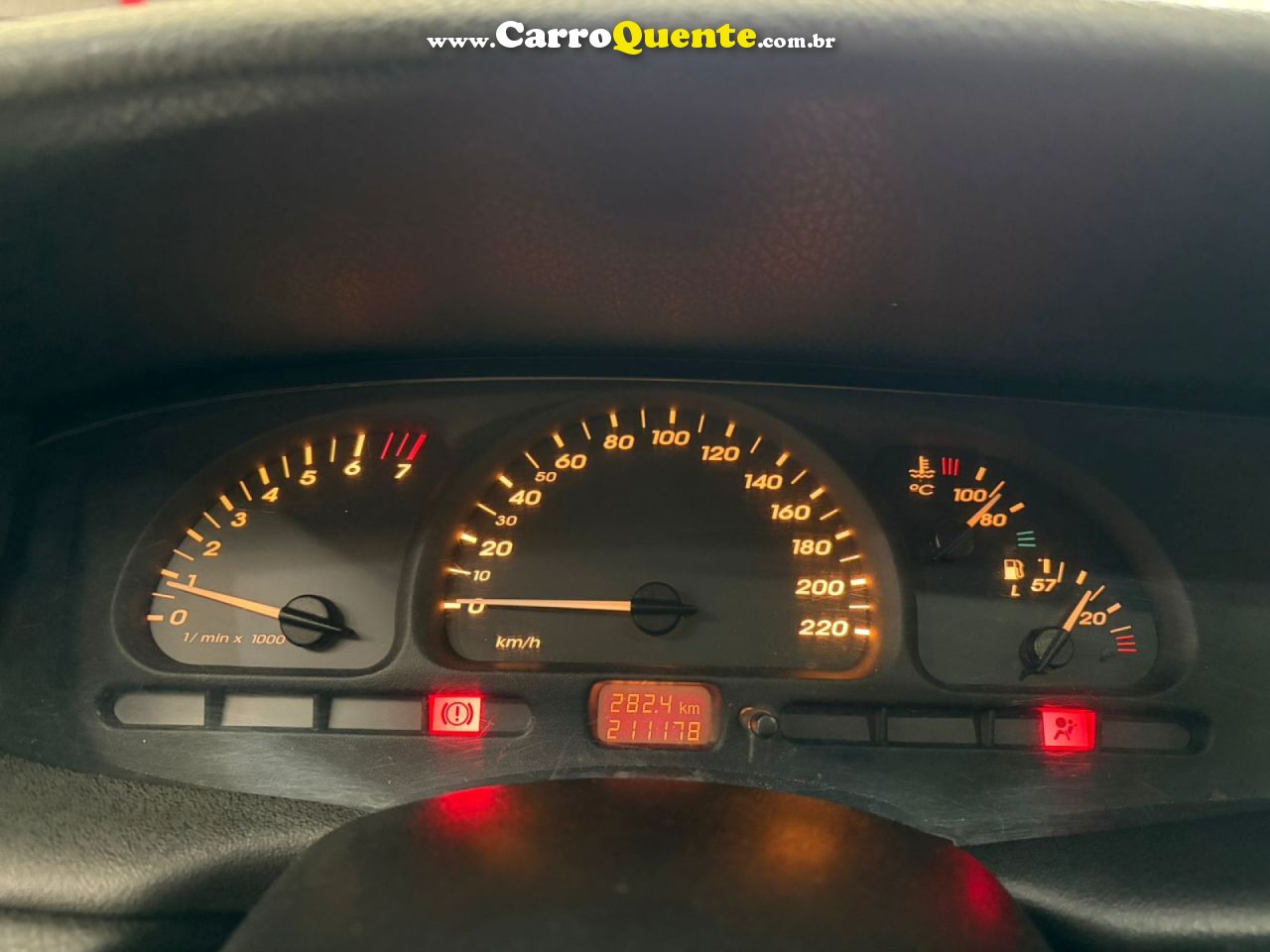 CHEVROLET   VECTRA GL 2.2  2.0 MPFI   PRETO 2000 2.2 GASOLINA - Loja