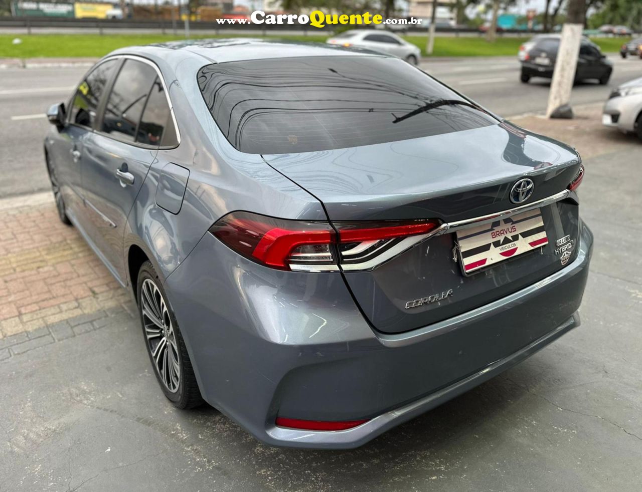 TOYOTA   COROLLA ALTIS PREM. 1.8 AUT. (HÍBRIDO)   CINZA 2020 1.8 FLEX E ELÉTRICO - Loja