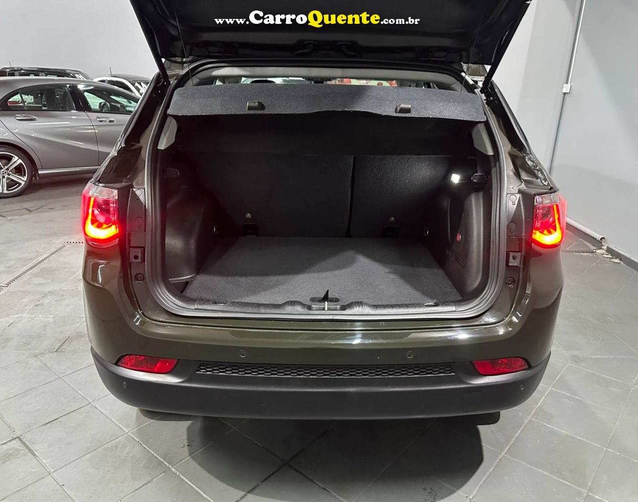 JEEP COMPASS 2.0 16V LONGITUDE 2021 - Loja