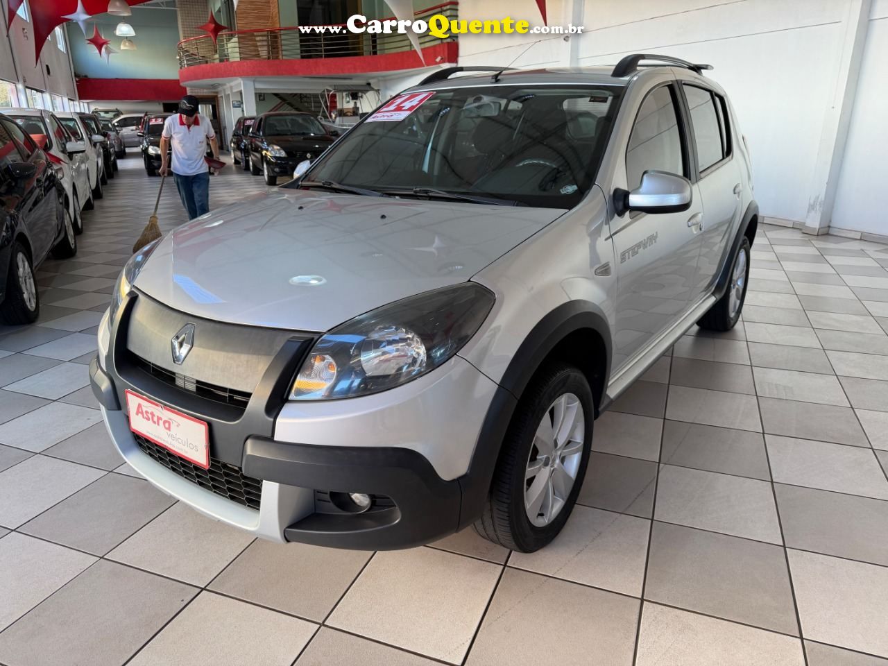 Sandero Stepway 1.6 8V (flex) 2014/2013 Renault - Loja
