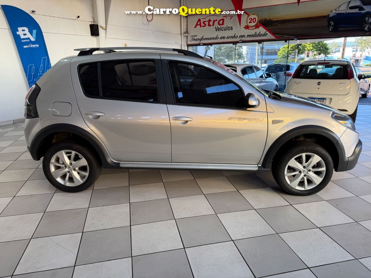 Sandero Stepway 1.6 8V (flex) 2014/2013 Renault - Loja