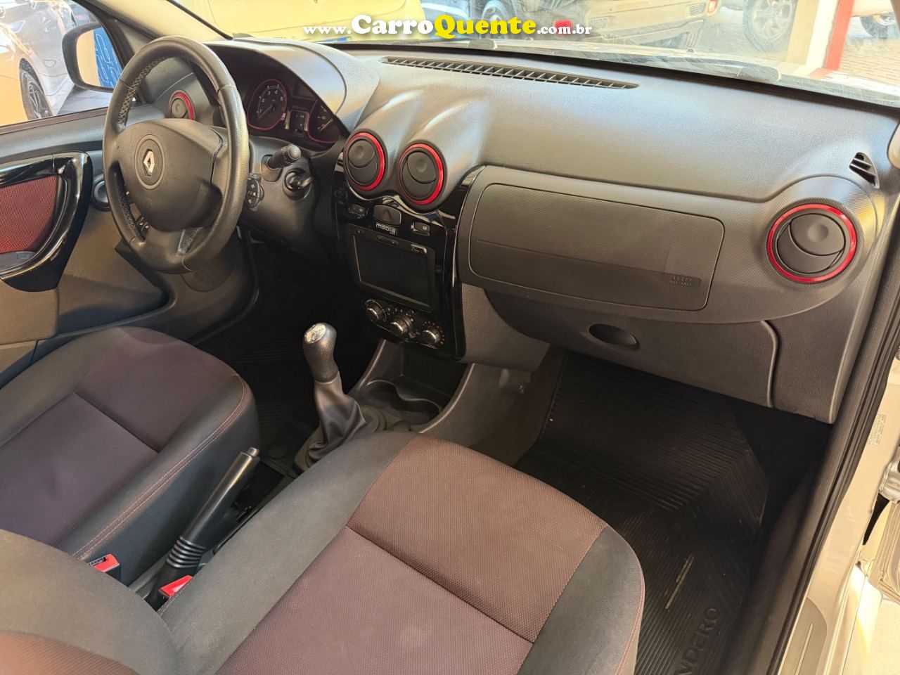 Sandero Stepway 1.6 8V (flex) 2014/2013 Renault - Loja