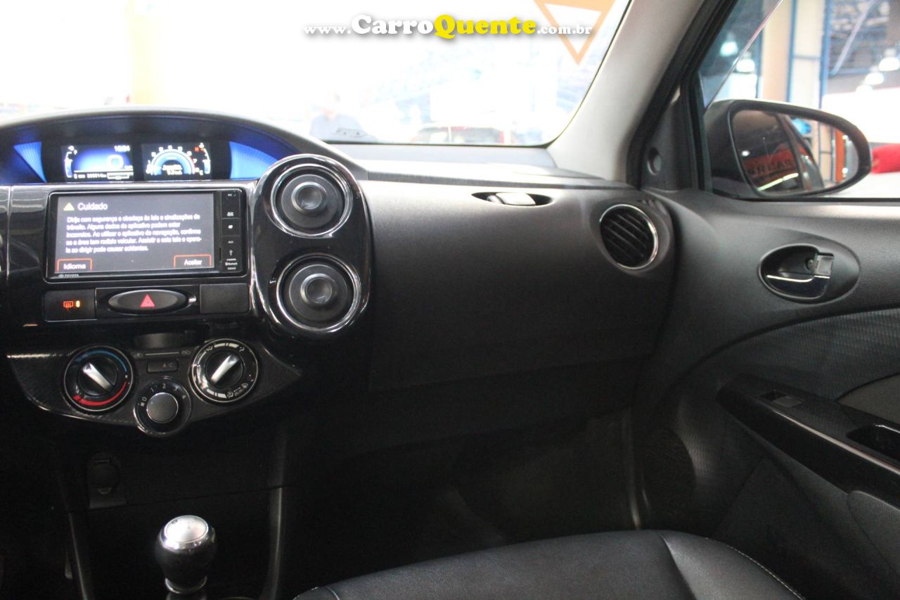 TOYOTA ETIOS CROSS 1.5 16V 2017 - Loja