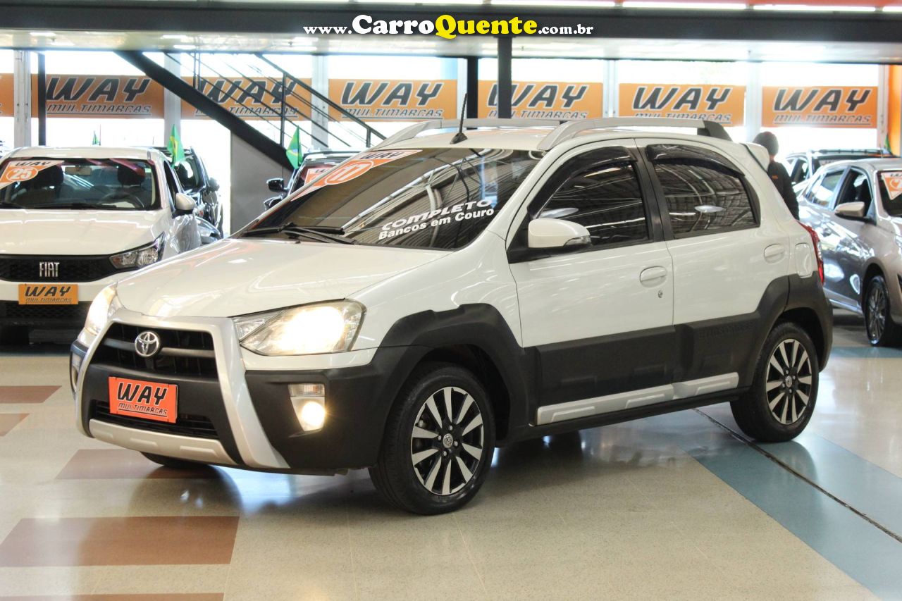 TOYOTA ETIOS CROSS 1.5 16V 2017 - Loja