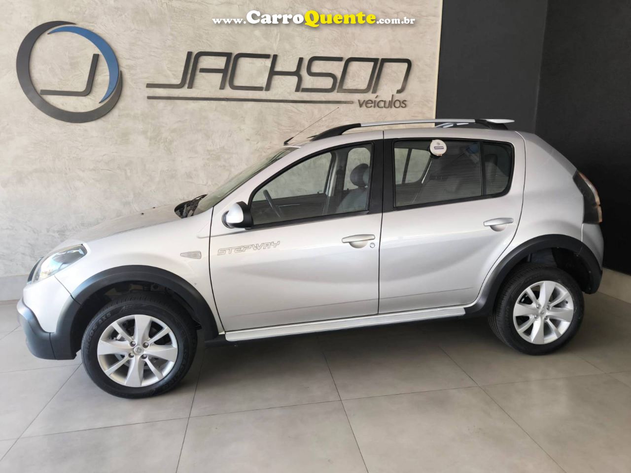 RENAULT SANDERO 2012/2013 - Loja
