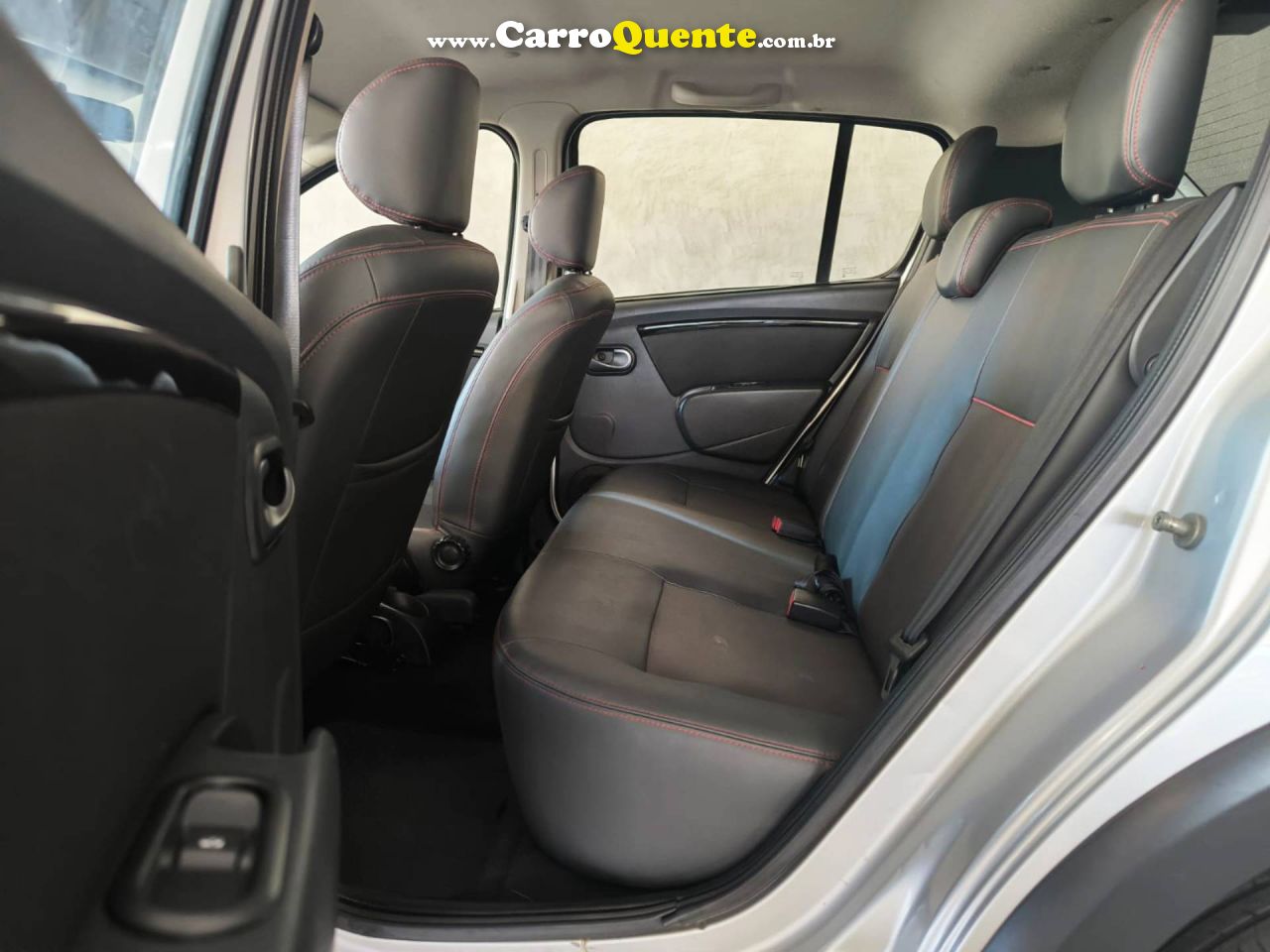 RENAULT SANDERO 2012/2013 - Loja