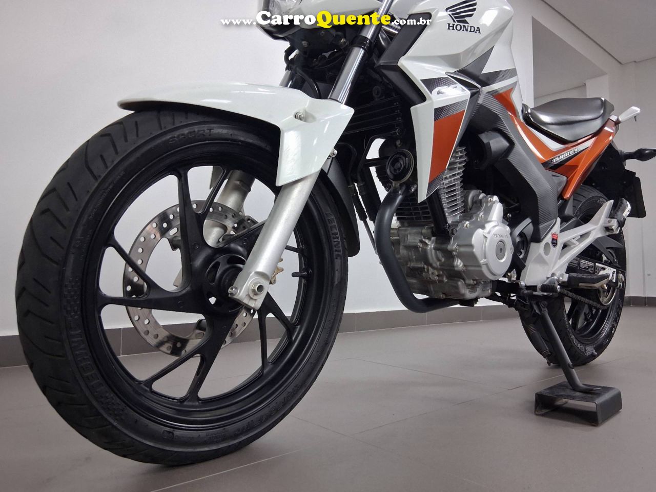 HONDA CB T 2017 - Loja