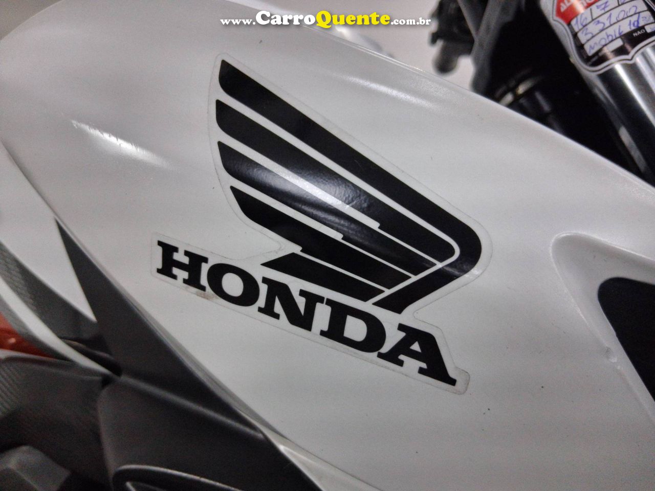 HONDA CB T 2017 - Loja