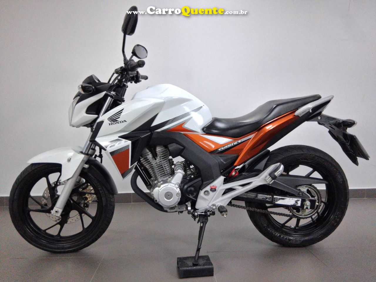 HONDA CB T 2017 - Loja