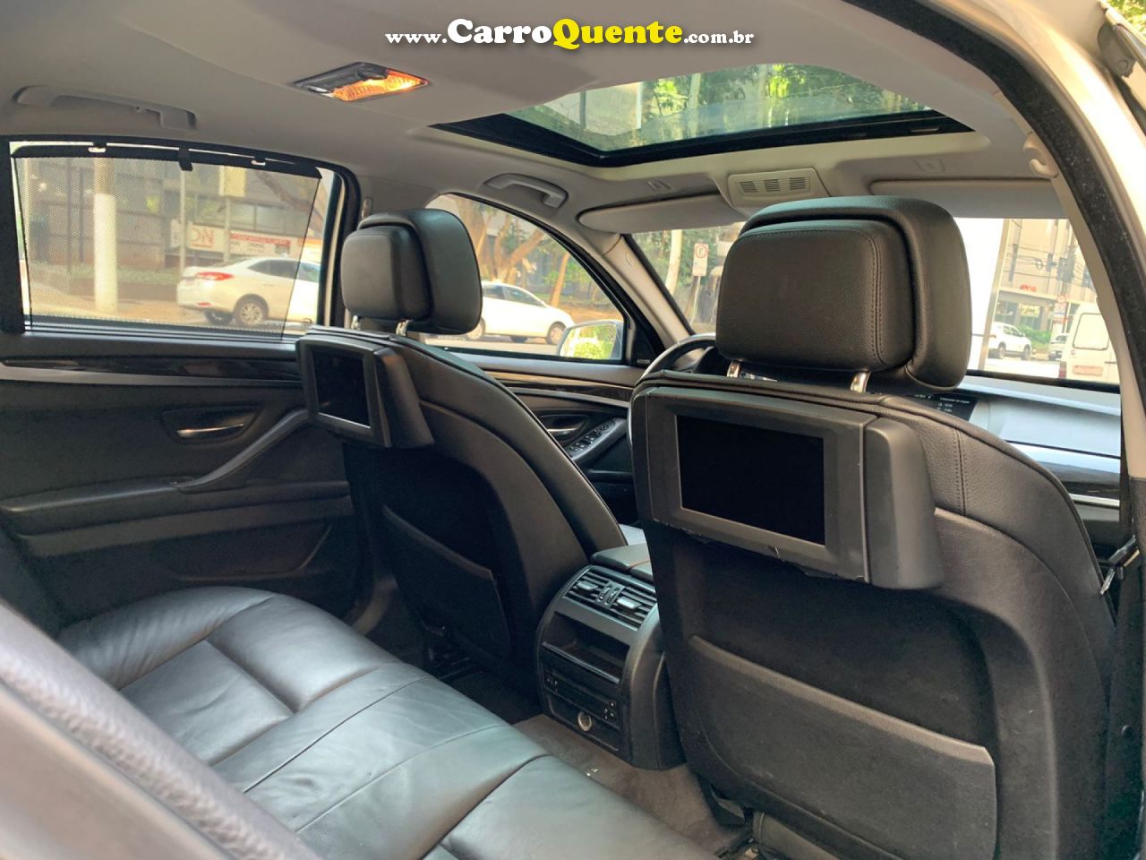 BMW   3.0 SEDAN 6 CILINDROS 24V TURBO GASOLINA 4P AUTOMÁTICO   BRANCO 2012 3.0 GASOLINA - Loja