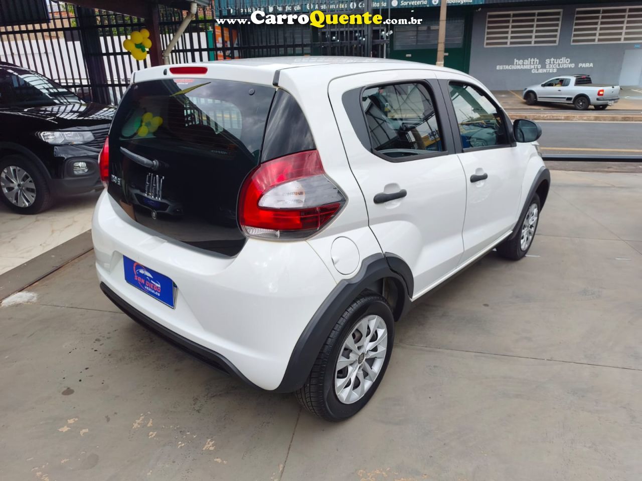 FIAT   MOBI LIKE 1.0 FIRE FLEX 5P.   BRANCO 2024 1.0 FLEX - Loja