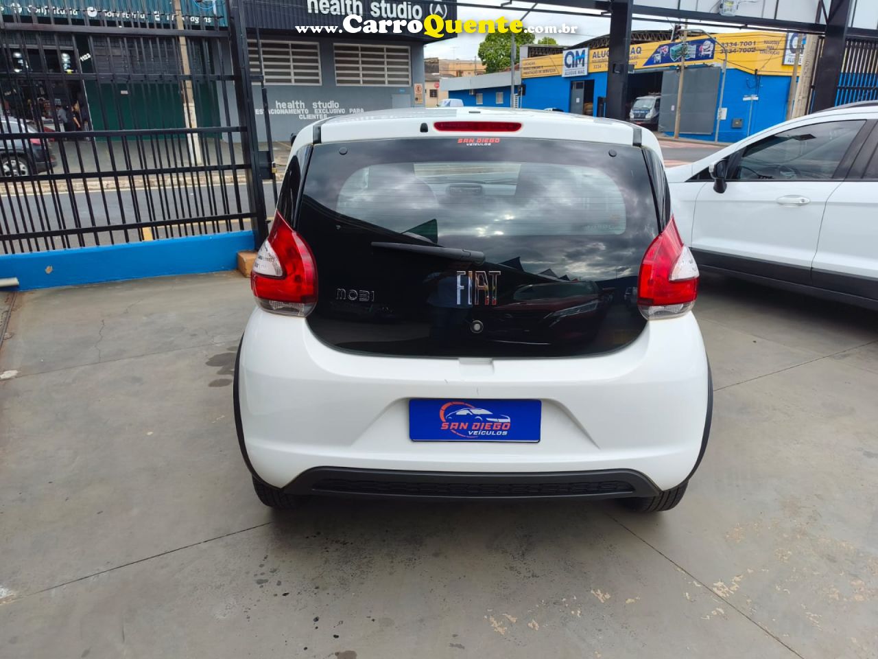 FIAT   MOBI LIKE 1.0 FIRE FLEX 5P.   BRANCO 2024 1.0 FLEX - Loja