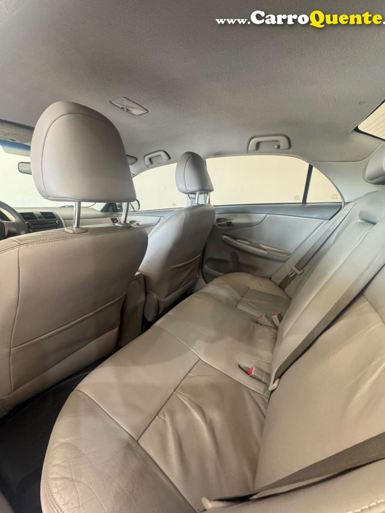 TOYOTA   COROLLA XEI 2.0 FLEX 16V AUT.   PRATA 2011 2.0 FLEX - Loja