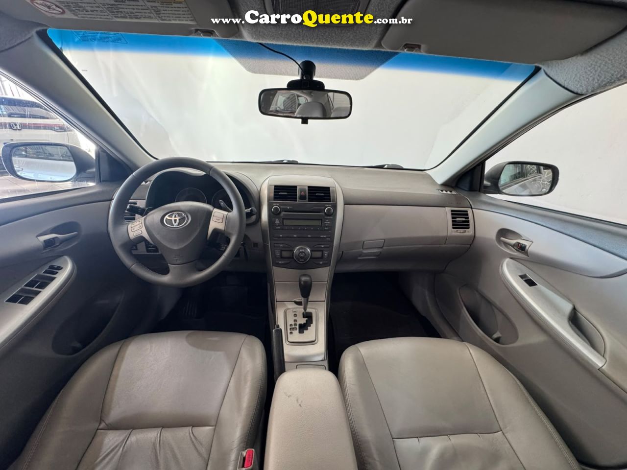 TOYOTA   COROLLA XEI 2.0 FLEX 16V AUT.   PRATA 2011 2.0 FLEX - Loja