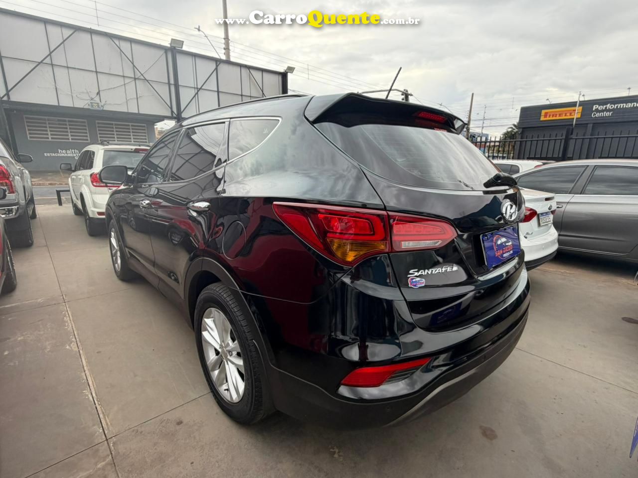 HYUNDAI   SANTA FEGLS 3.3 V6 4X4 TIPTRONIC   PRETO 2019 3.3 GASOLINA - Loja