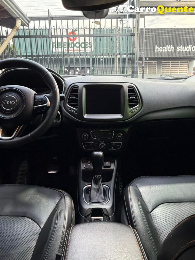 JEEP   COMPASS LONGITUDE 2.0 4X2 FLEX 16V AUT.   PRETO 2018 2.0 FLEX - Loja