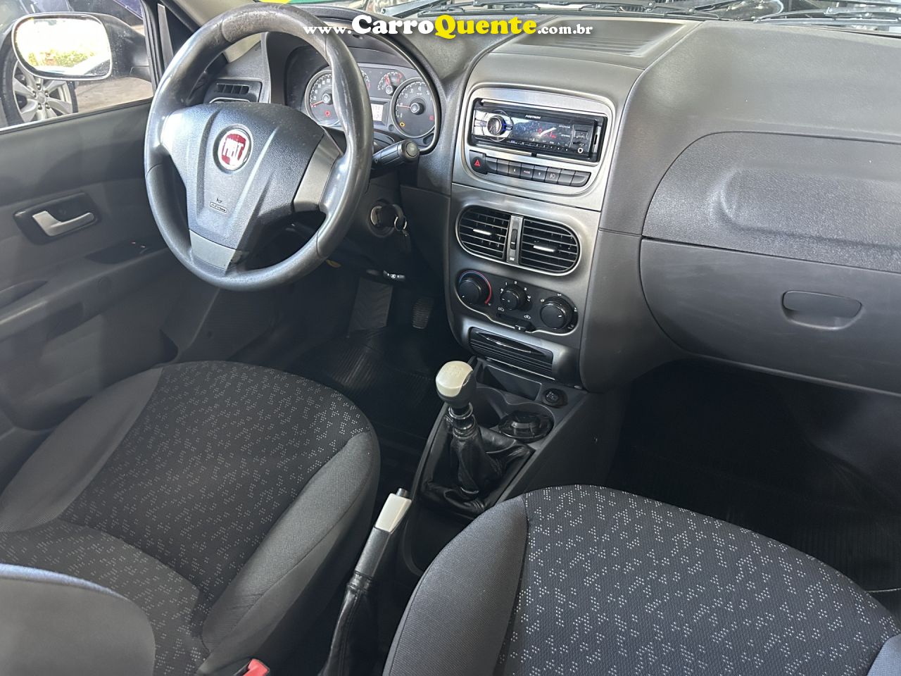 FIAT   STRADA TREKKING 1.6 16V FLEX CE   CINZA 2013 1.6 FLEX - Loja