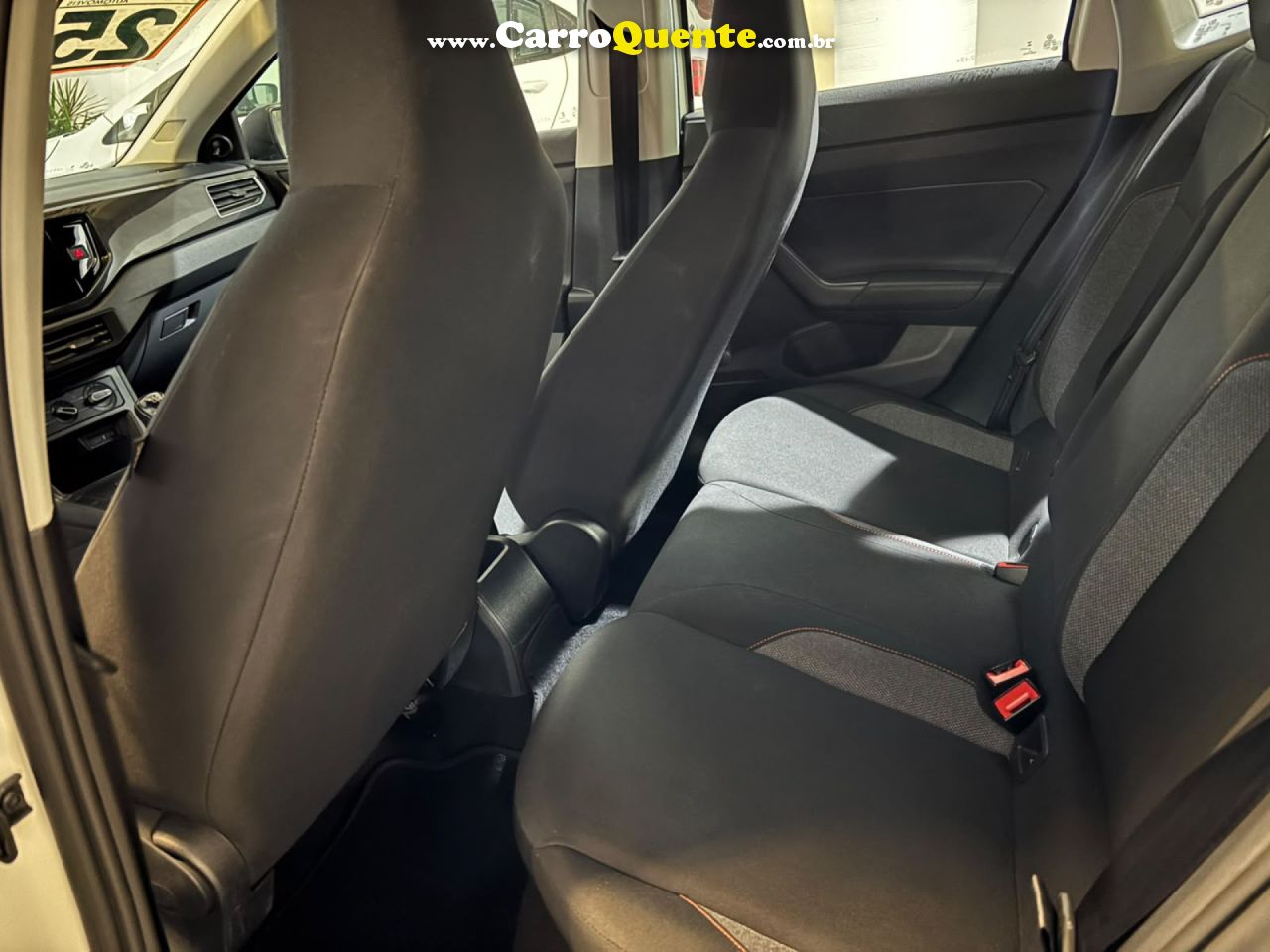 VOLKSWAGEN   POLO TRACK 1.0 FLEX 12V 5P   BRANCO 2025 1.0 FLEX - Loja