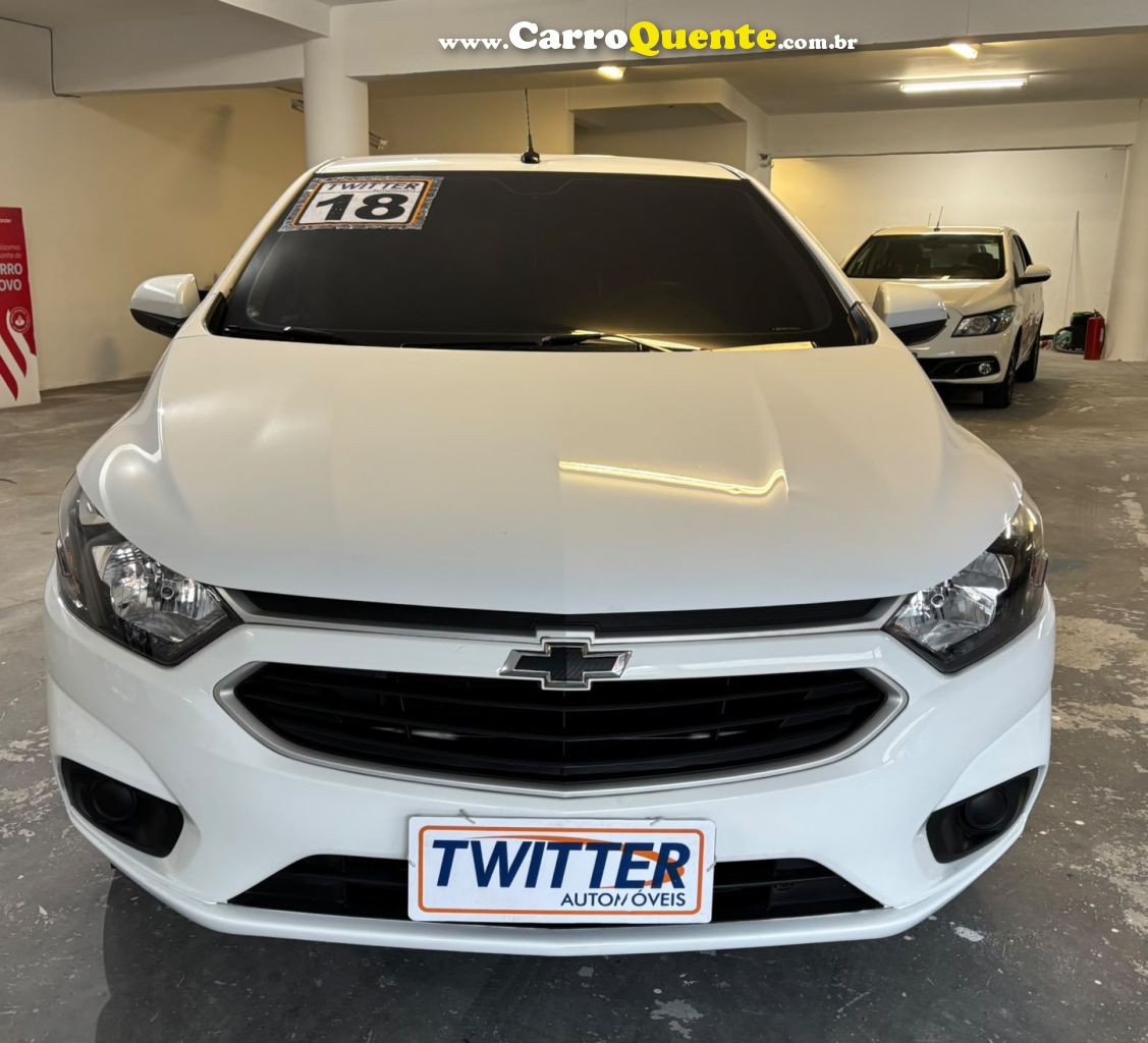 CHEVROLET   ONIX HATCH LT 1.0 8V FLEXPOWER 5P MEC.   BRANCO 2018 1.0 FLEX - Loja