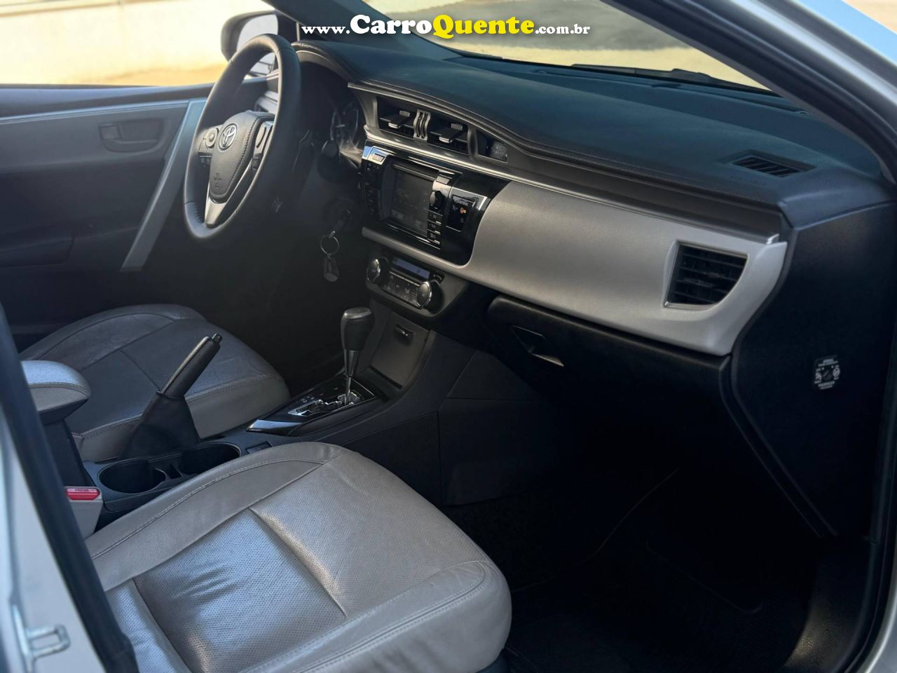 TOYOTA COROLLA 2.0 XEI 16V 2016 - Loja
