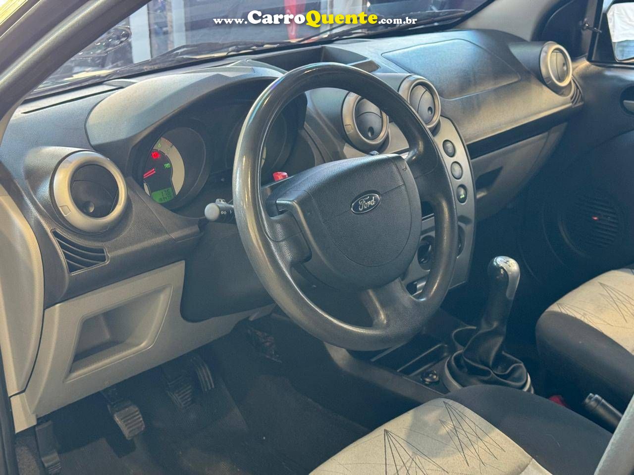 FORD FIESTA 1.6 MPI CLASS HATCH 8V 2009 - Loja