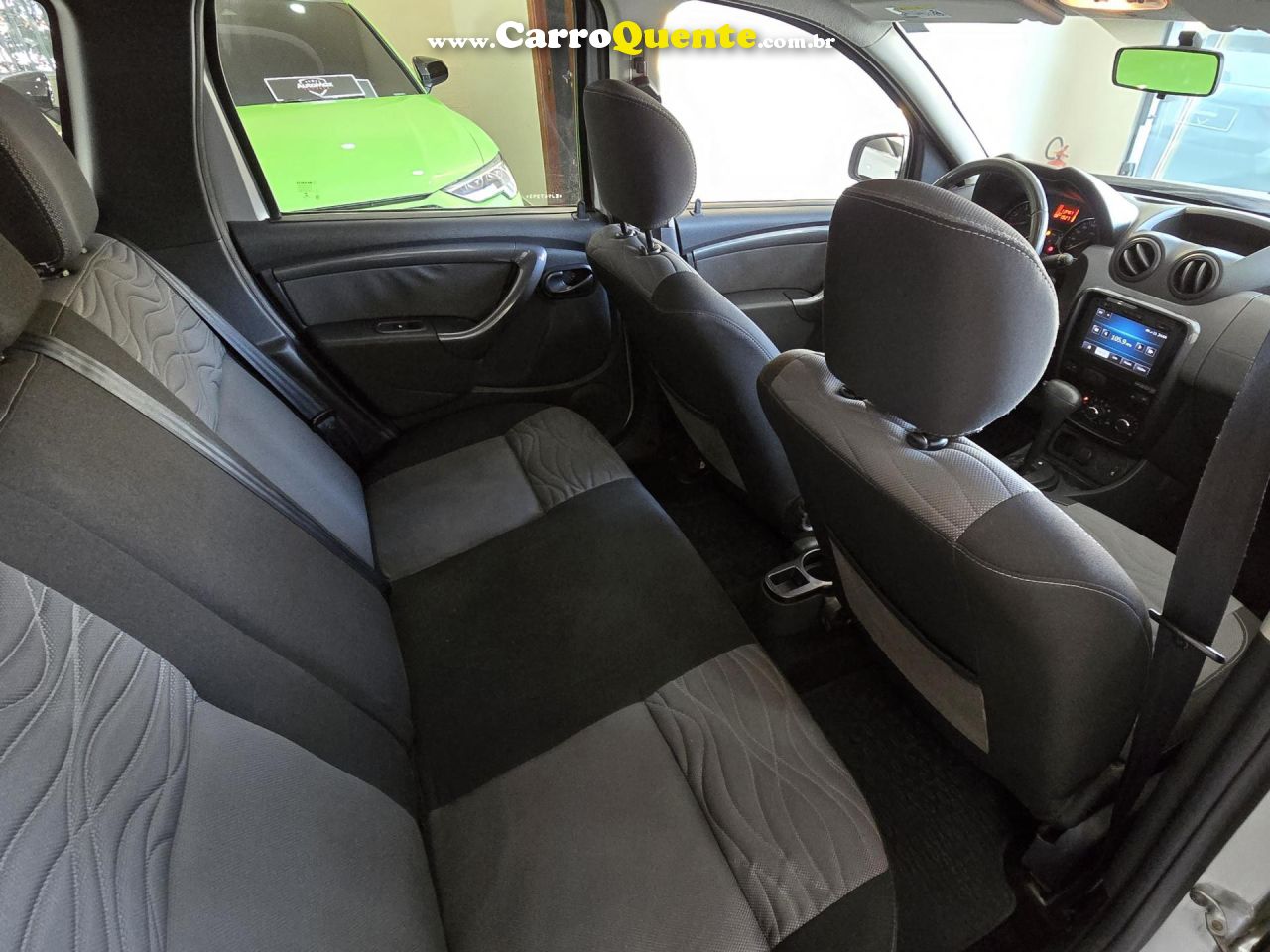 RENAULT   DUSTER DYNAMIQUE 2.0 FLEX 16V AUT.   PRATA 2014 2.0 FLEX - Loja