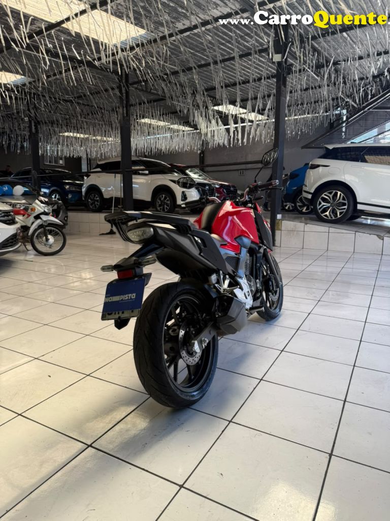 HONDA   CB 300F TWISTER FLEX   VERMELHO 2024 1.0 FLEX - Loja