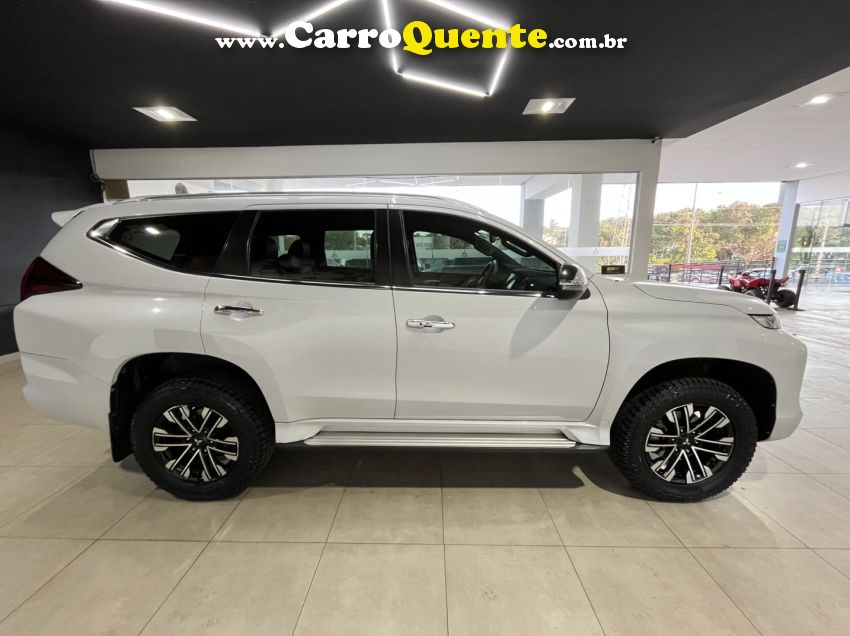 Mitsubishi PAJERO SPORT 2.4 16V MIVEC TURBO DIESEL HPE AWD AUTOMÁTICO - Loja
