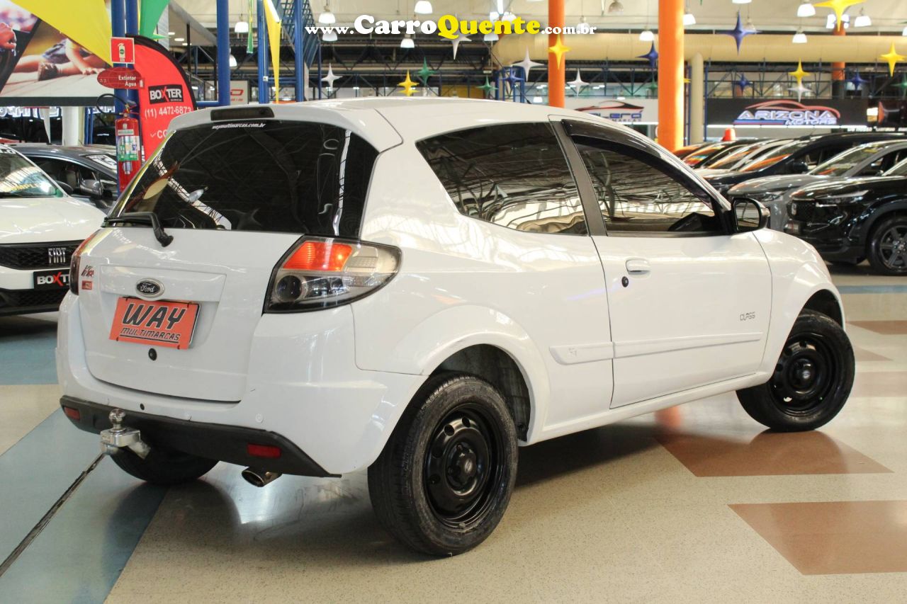 FORD KA 1.0 MPI 8V 2013 - Loja