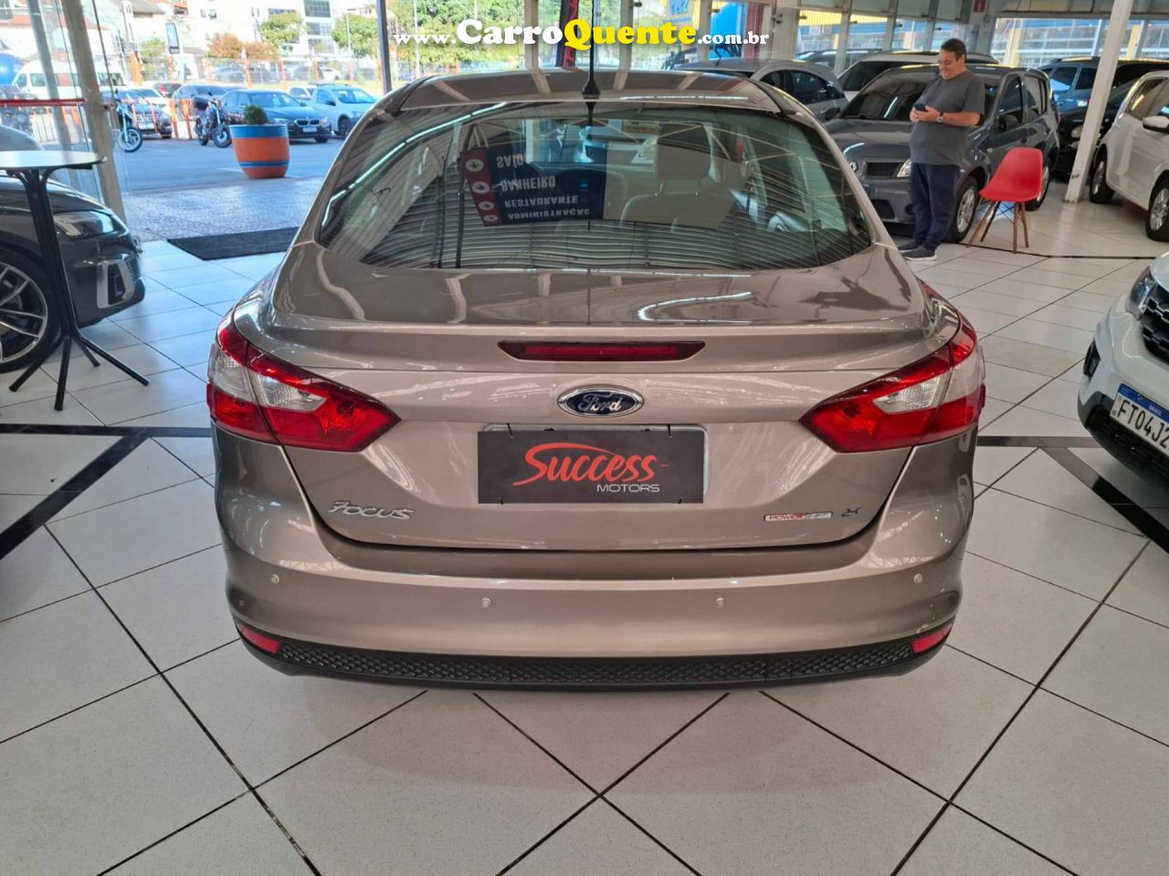 FORD FOCUS 2.0 S SEDAN 16V AUTO 2014 - Loja