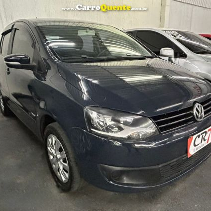 VOLKSWAGEN   FOX 1.0 MI TOTAL FLEX 8V 5P   CINZA 2013 1.0 FLEX