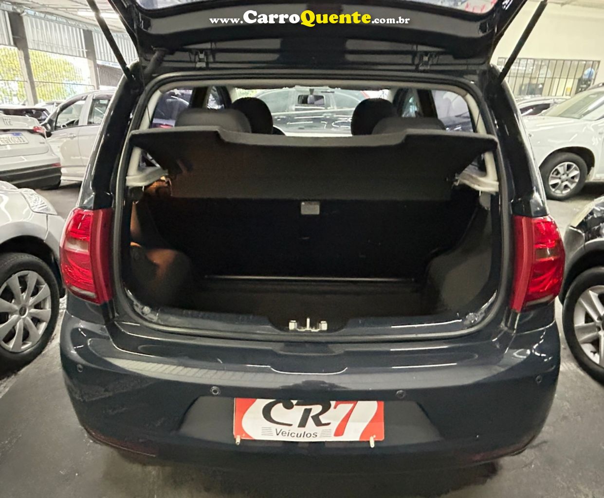 VOLKSWAGEN   FOX 1.0 MI TOTAL FLEX 8V 5P   CINZA 2013 1.0 FLEX - Loja