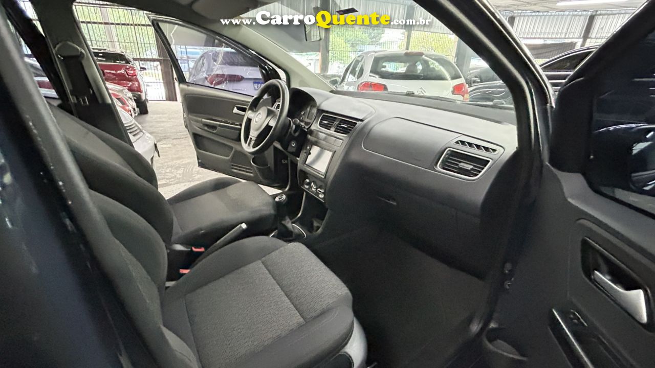 VOLKSWAGEN   FOX 1.0 MI TOTAL FLEX 8V 5P   CINZA 2013 1.0 FLEX - Loja