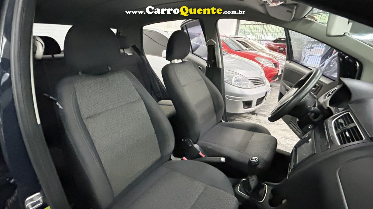 VOLKSWAGEN   FOX 1.0 MI TOTAL FLEX 8V 5P   CINZA 2013 1.0 FLEX - Loja