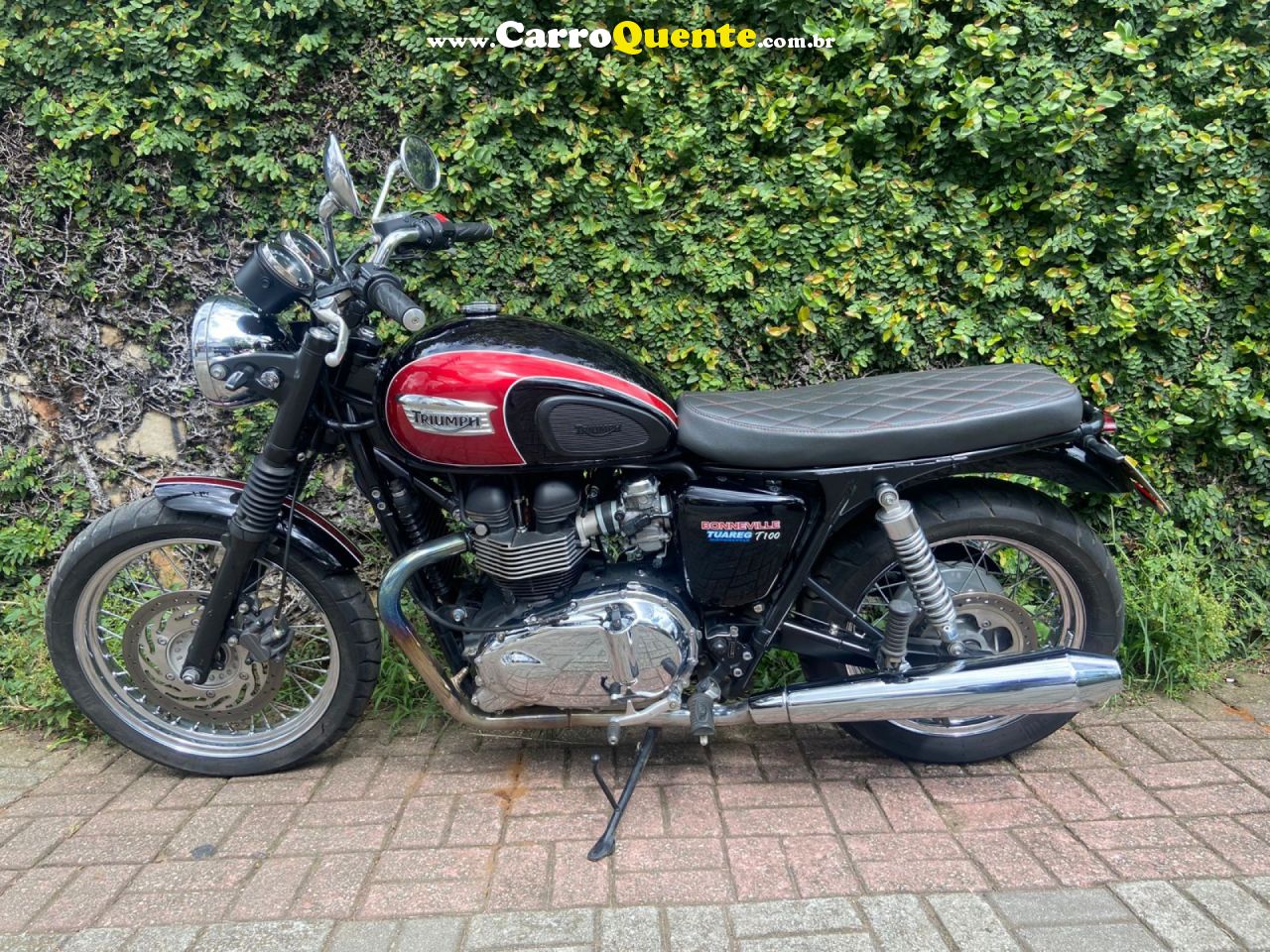 TRIUMPH   BONNEVILLE T 100   PRETO 2015 900 GASOLINA - Loja