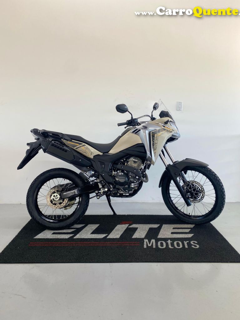 HONDA   XRE 300 ADVENTURE FLEX   BEGE 2025 300 GASOLINA - Loja