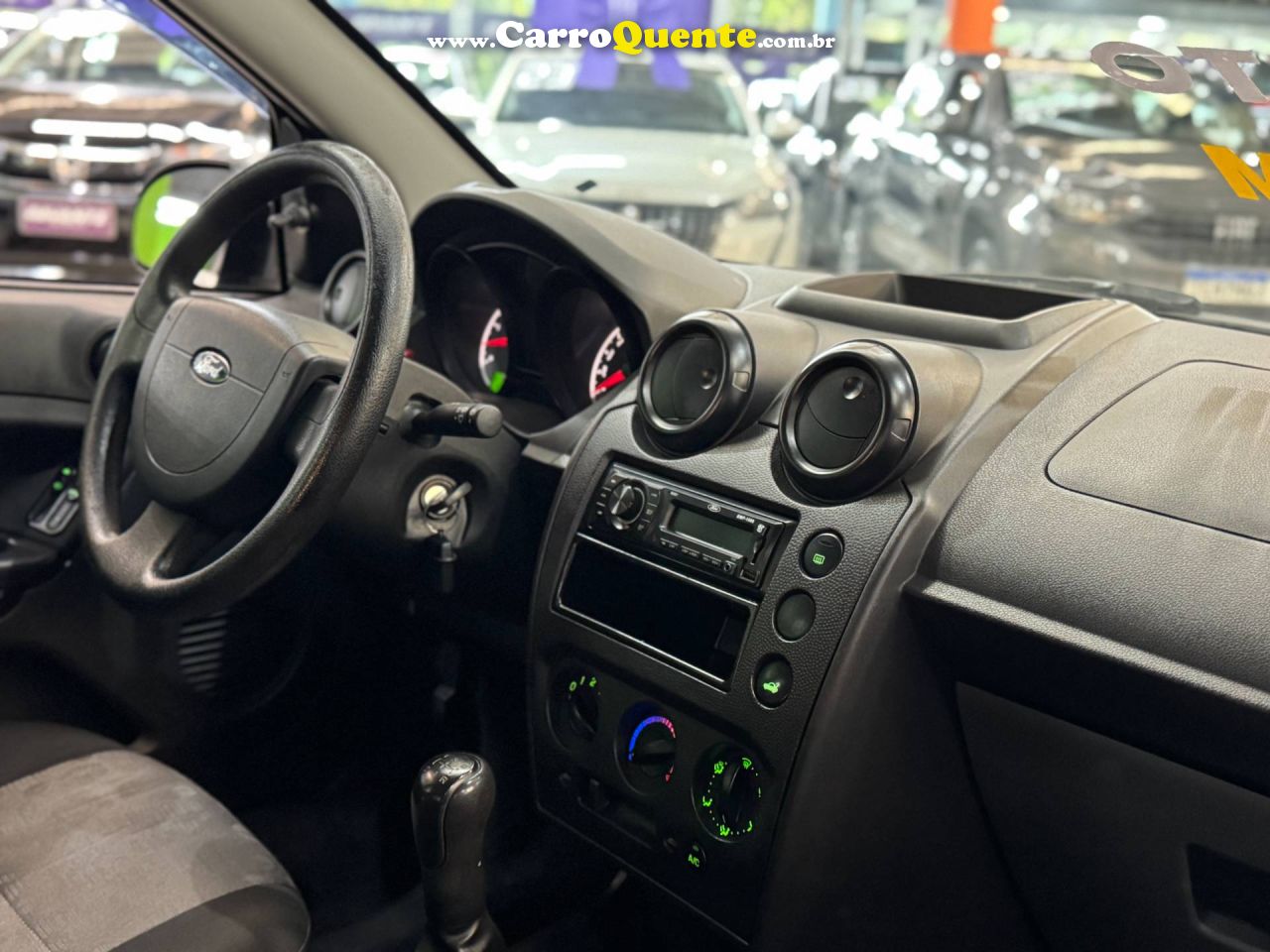 FORD FIESTA 1.0 ROCAM HATCH 8V 2014 - Loja