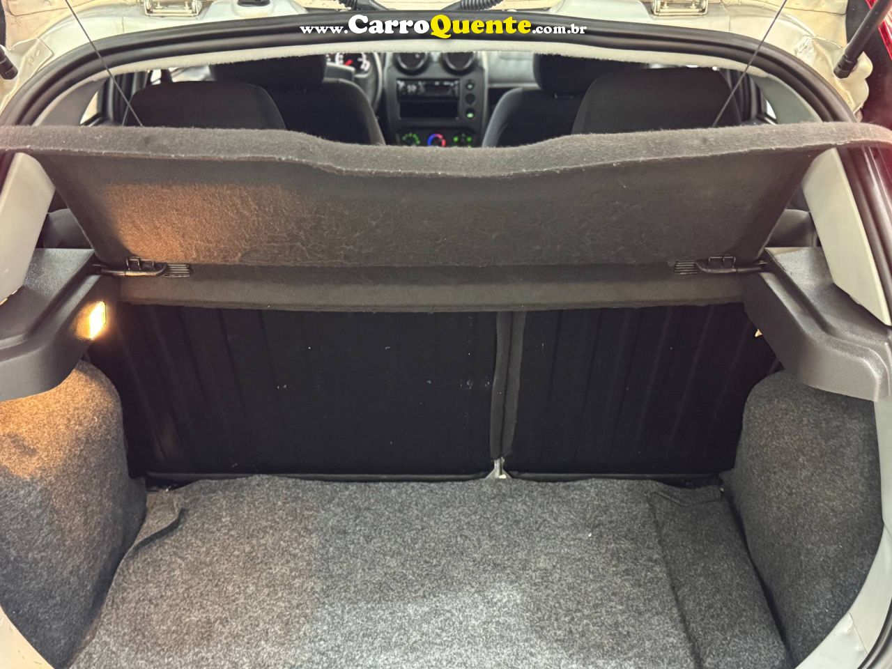FORD FIESTA 1.0 ROCAM HATCH 8V 2014 - Loja