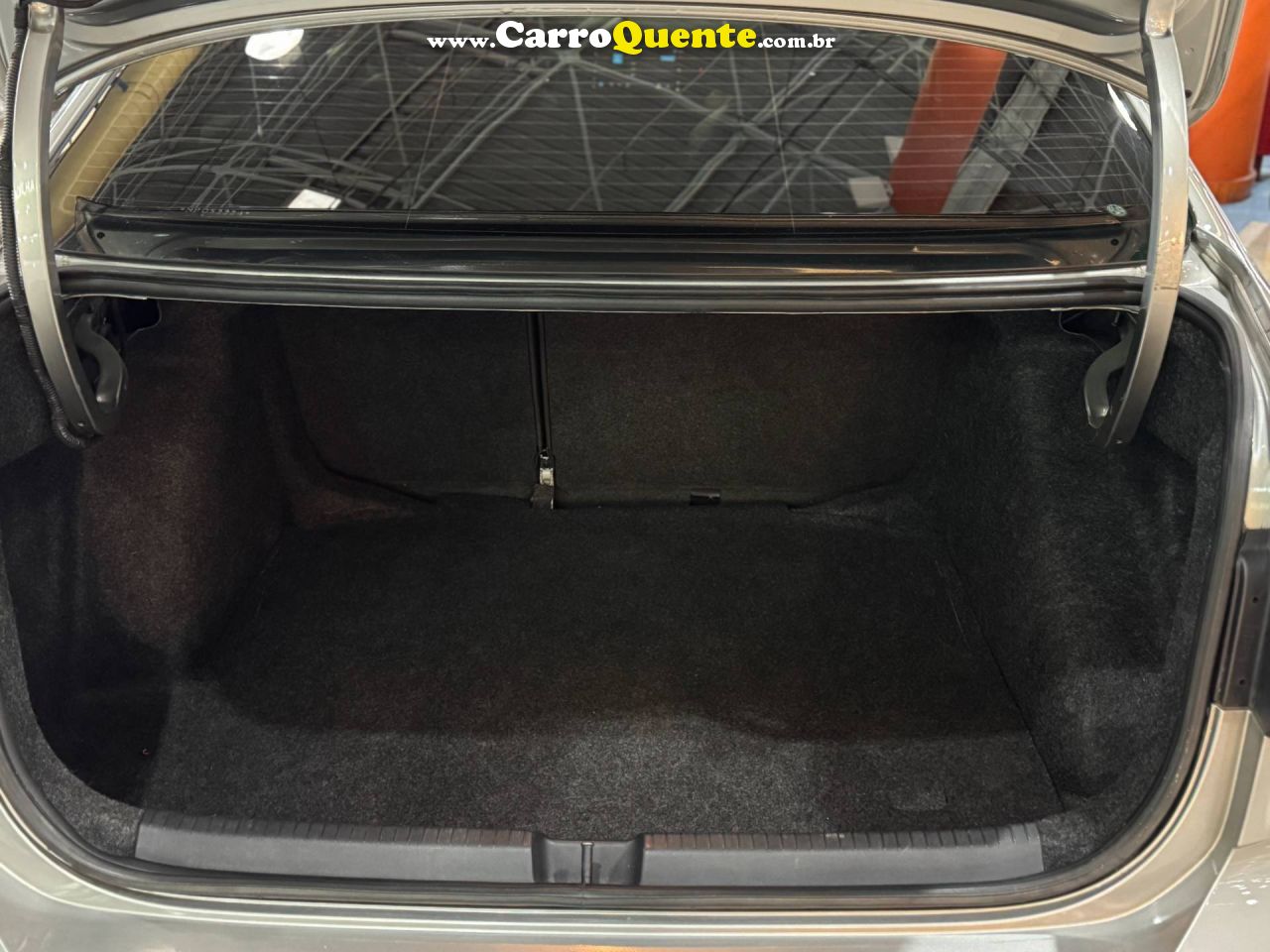 VOLKSWAGEN VIRTUS 1.0 200 TSI COMFORTLINE 2022 - Loja