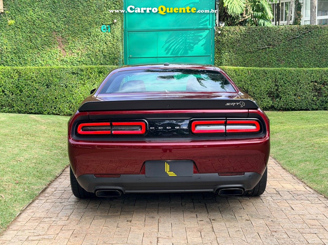 DODGE CHALLENGER 6.2 V8 HEMI SRT HELLCAT TORQUEFLITE 2022 - Loja