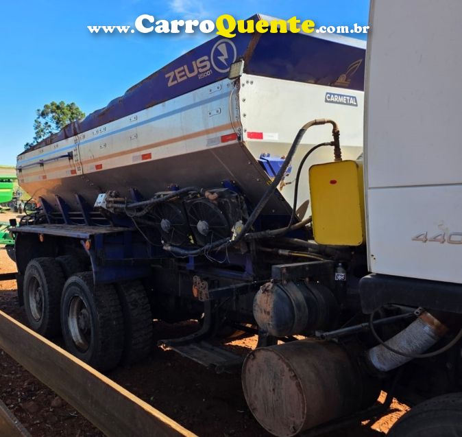 Volvo FMX 500 6X4 FM 440 6x4 Distribuidor fertilizantes - Loja
