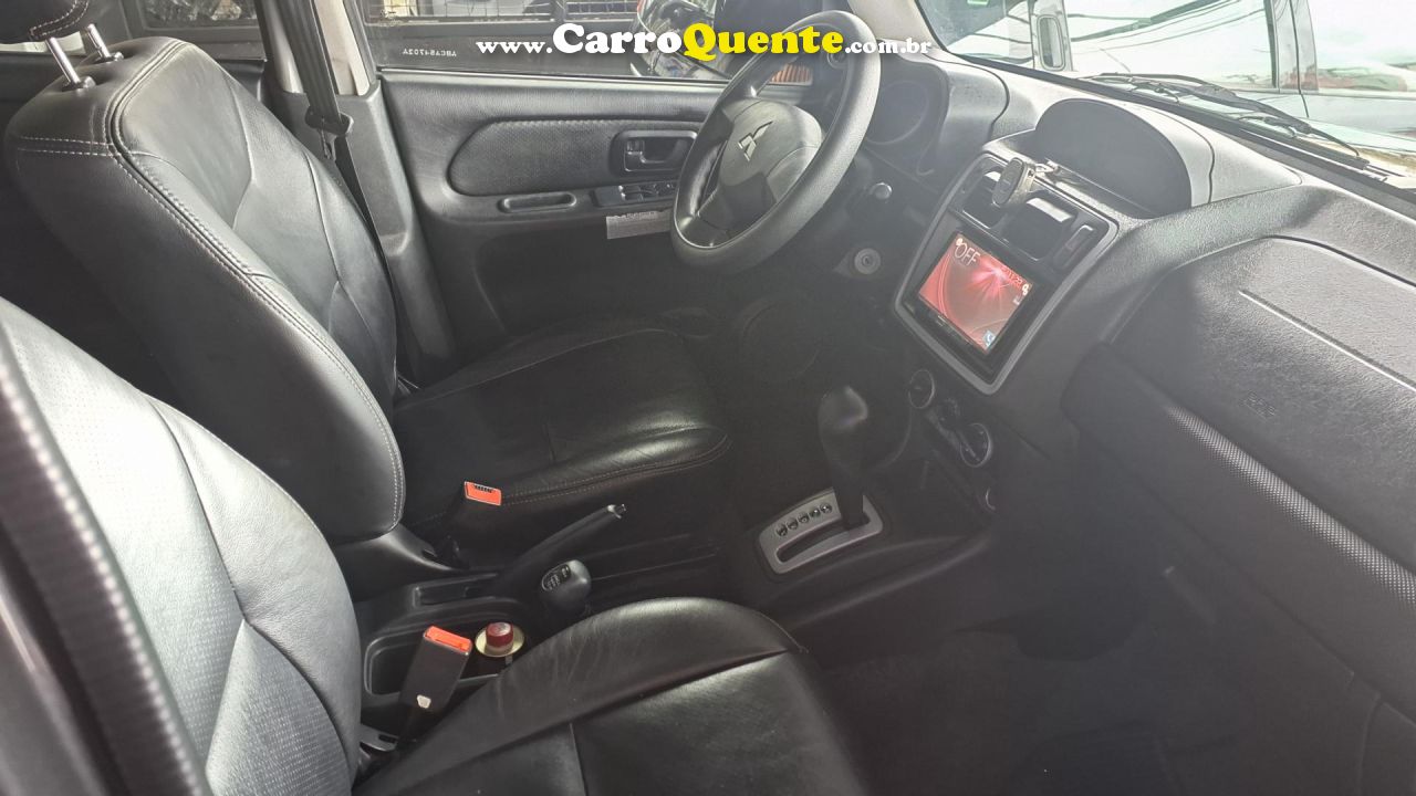 MITSUBISHI   PAJERO TR4 2.0 2.0 FLEX 16V 4X4 AUT.   CINZA 2011 2.0 FLEX - Loja