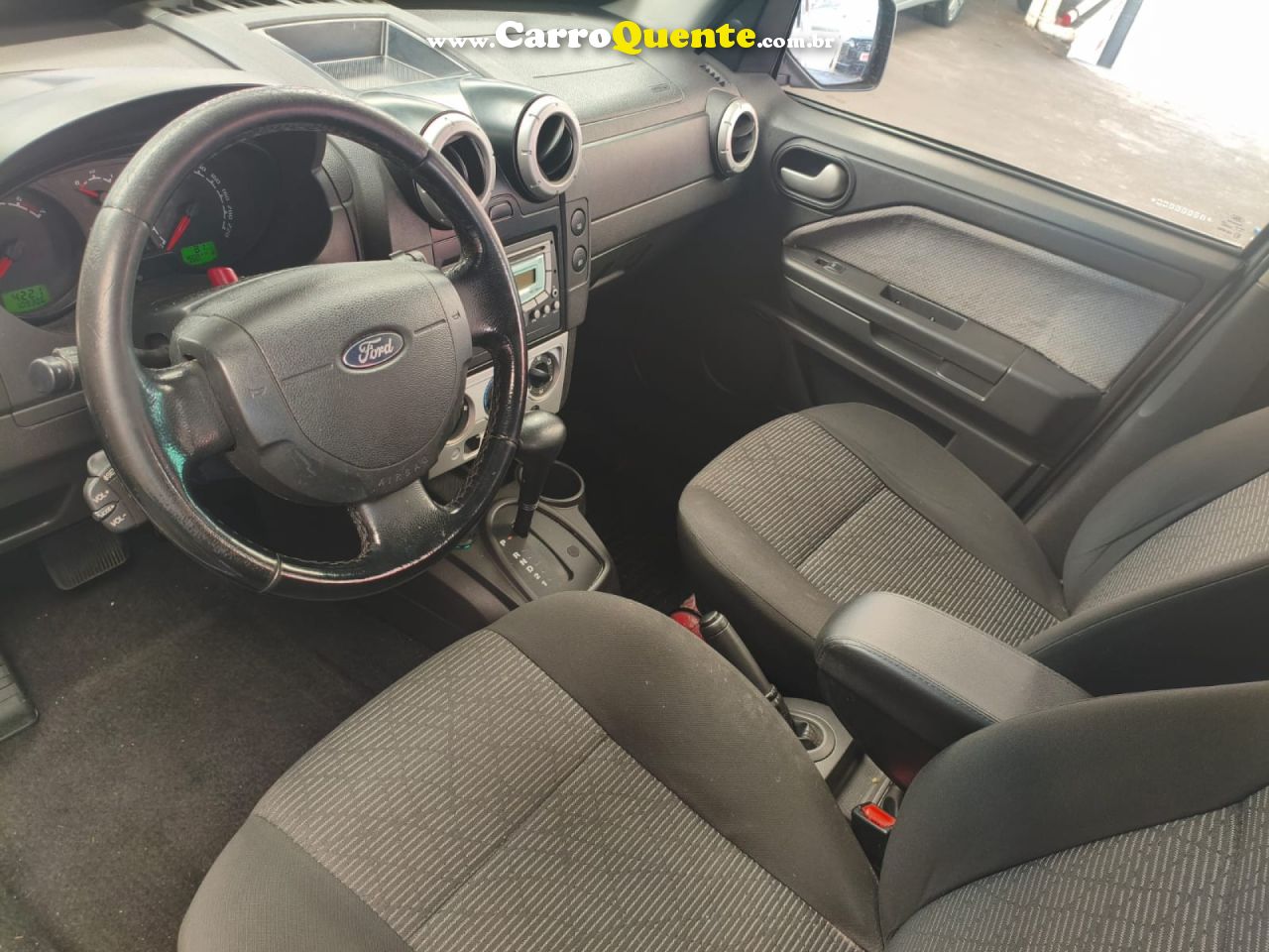 FORD   ECOSPORT XLT 2.0 2.0 FLEX 16V 5P AUT.   PRATA 2011 2.0 FLEX - Loja