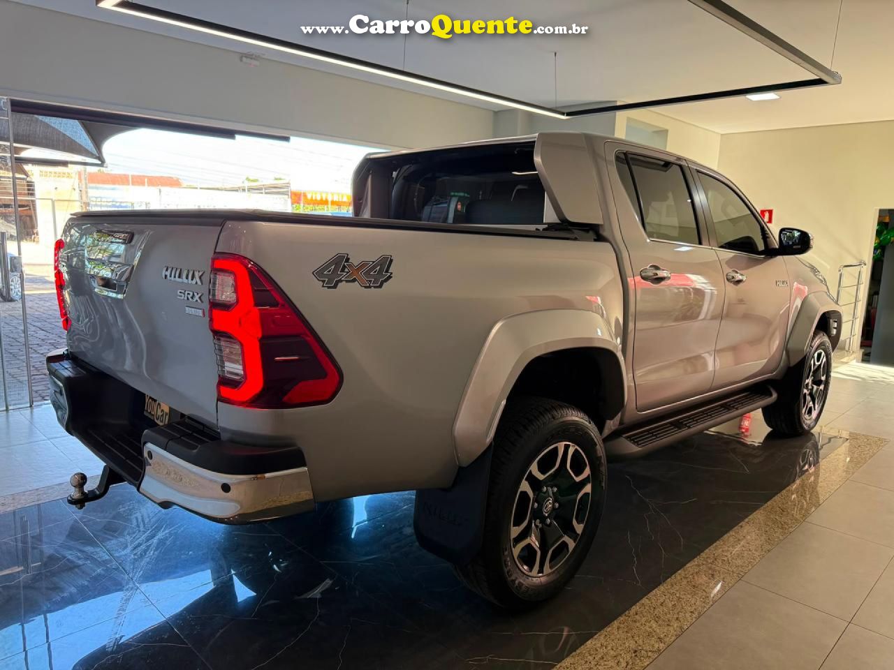 TOYOTA   HILUX CD SRX PLUS 4X4 2.8 TDI DIESEL AUT.   PRATA 2026 2.8 DIESEL - Loja