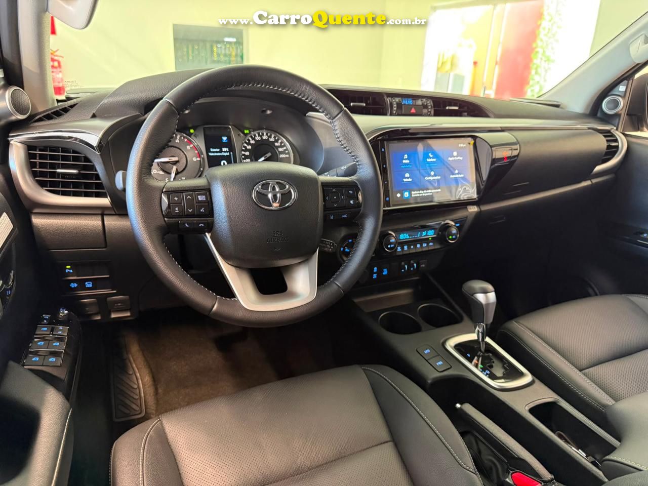 TOYOTA   HILUX CD SRX PLUS 4X4 2.8 TDI DIESEL AUT.   PRATA 2026 2.8 DIESEL - Loja