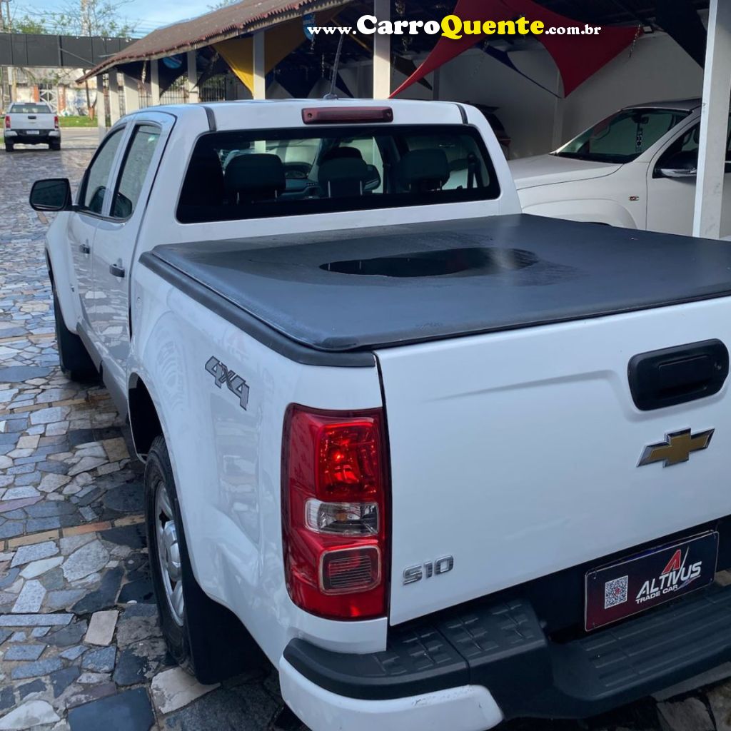 CHEVROLET   S10 PICK-UP LS 2.8 TDI 4X4 CD DIES. MEC.   BRANCO 2023 2.8 DIESEL - Loja