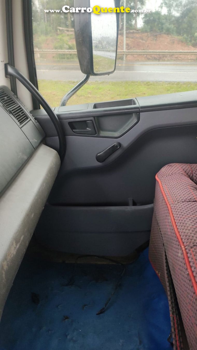 Volkswagen 31-330 31-330 E Constel. 6x4 - Loja