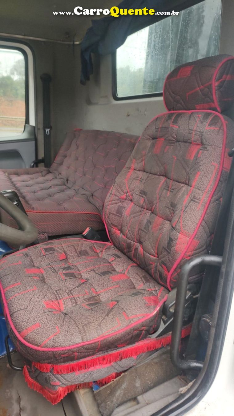 Volkswagen 31-330 31-330 E Constel. 6x4 - Loja