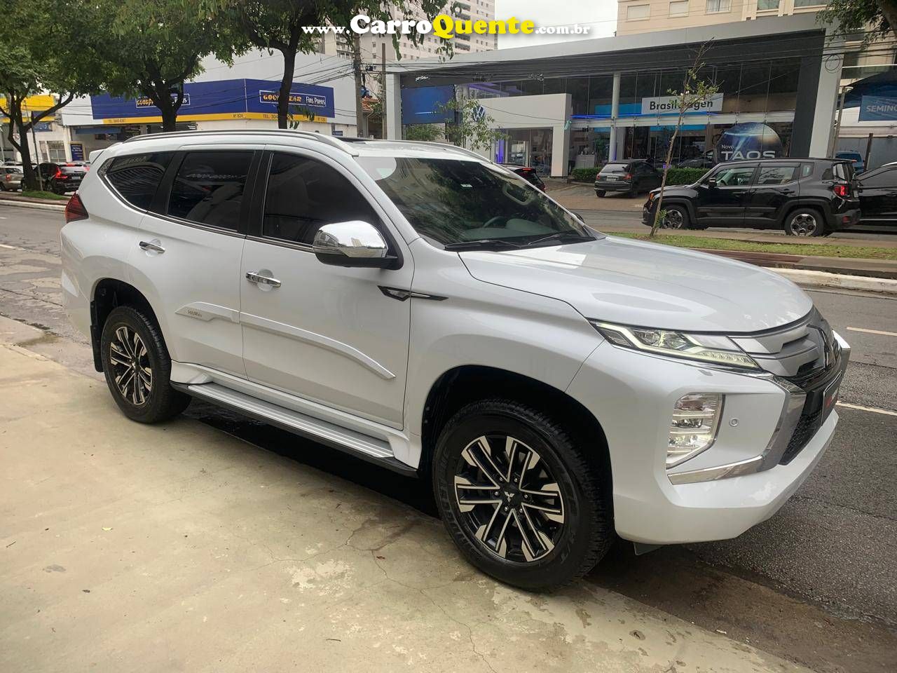 MITSUBISHI PAJERO SPORT 2.4 16V MIVEC TURBO HPE-S ADW 2023 - Loja