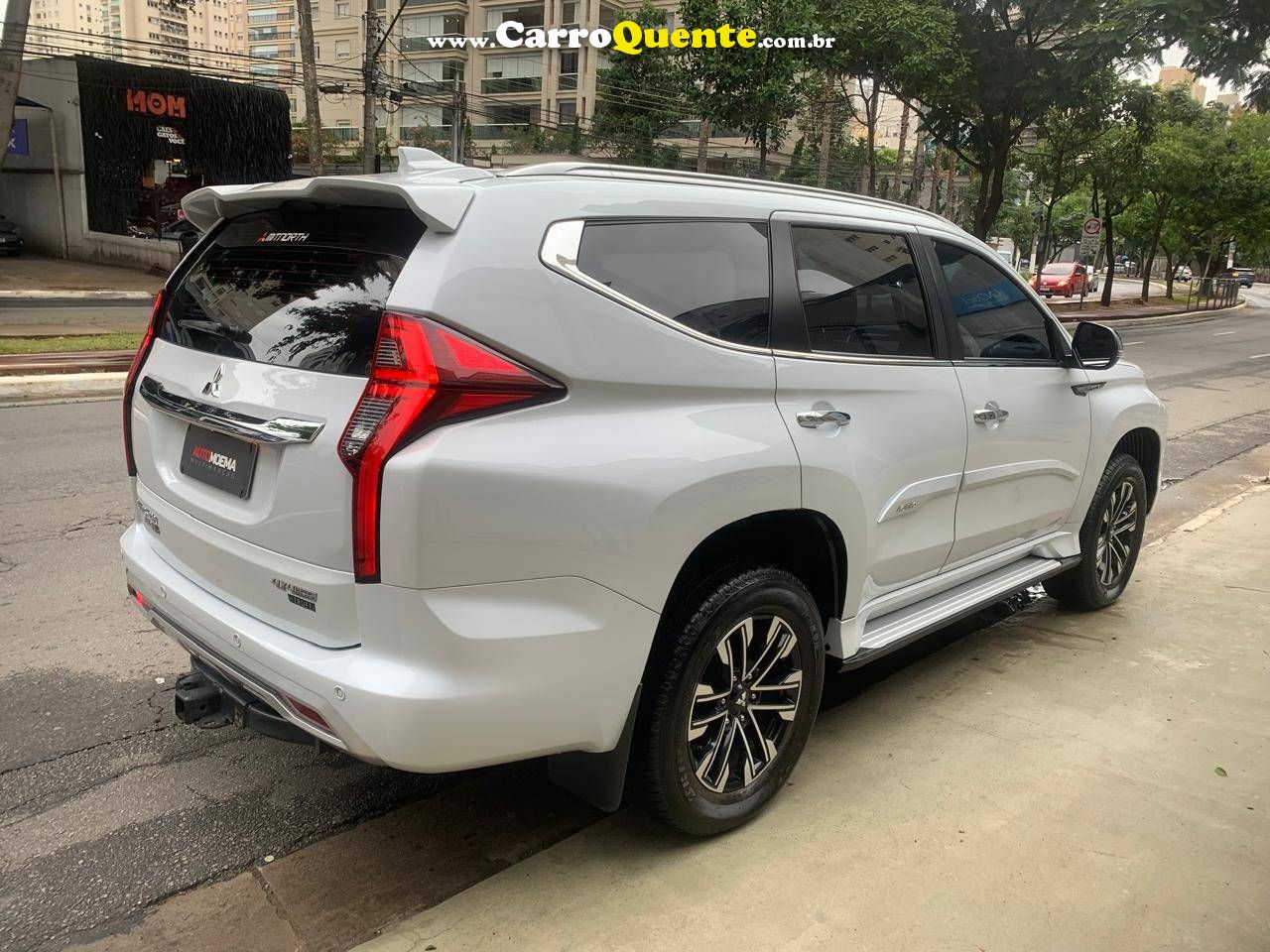 MITSUBISHI PAJERO SPORT 2.4 16V MIVEC TURBO HPE-S ADW 2023 - Loja